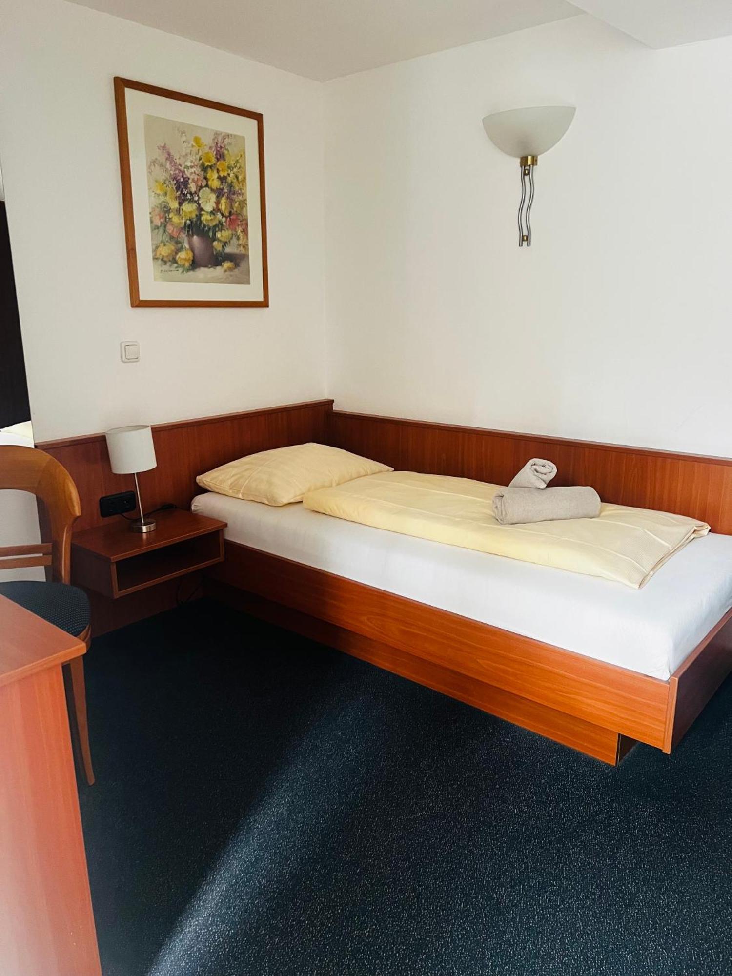Hotel Am Malerwinkel Вертхайм Екстериор снимка